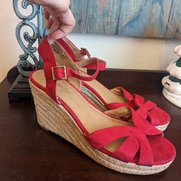 AMERICAN EAGLE Espadrille Wedge Sandals - Picture 1 of 10